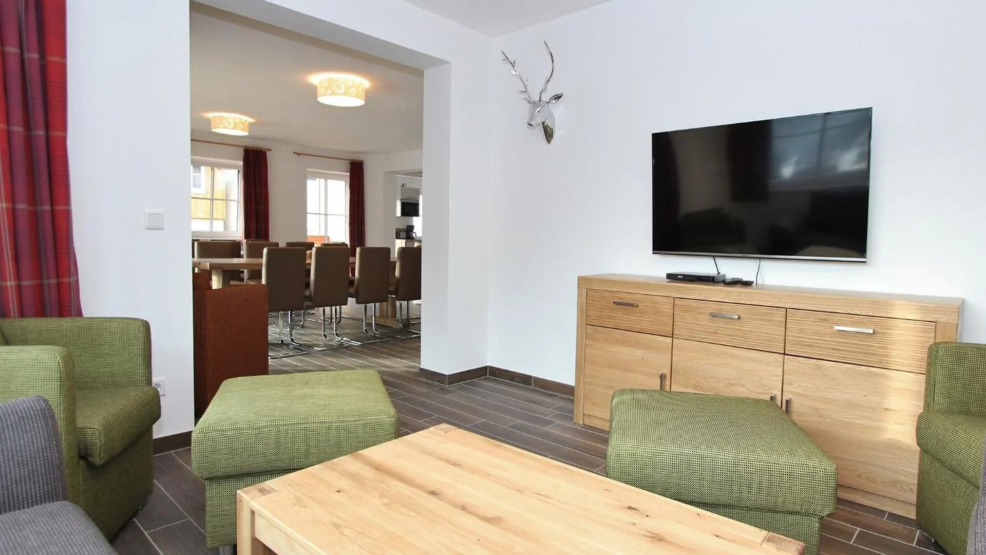 Modern Chalet with Sauna near Ski Area in Salzburg Saalbach-Hinterglemm