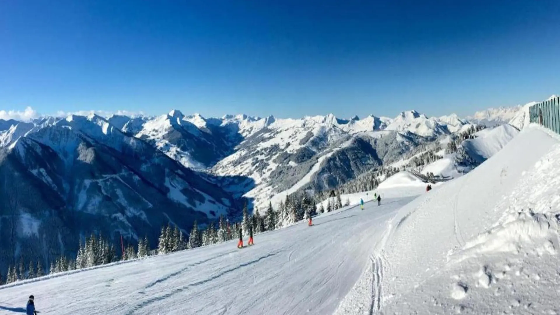 Modern Chalet with Sauna near Ski Area in Salzburg Saalbach-Hinterglemm